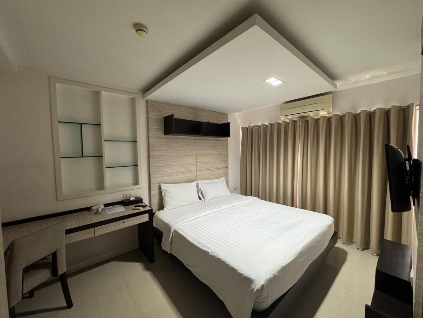 Palette Bella B All Suites Bangkok Hotel Exterior photo